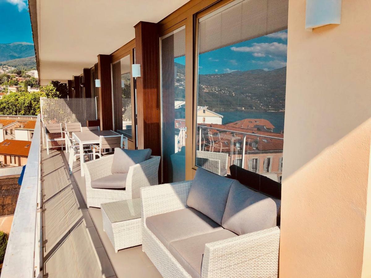ルイーノAttico Palazzo Di Vetroアパートメント エクステリア 写真
